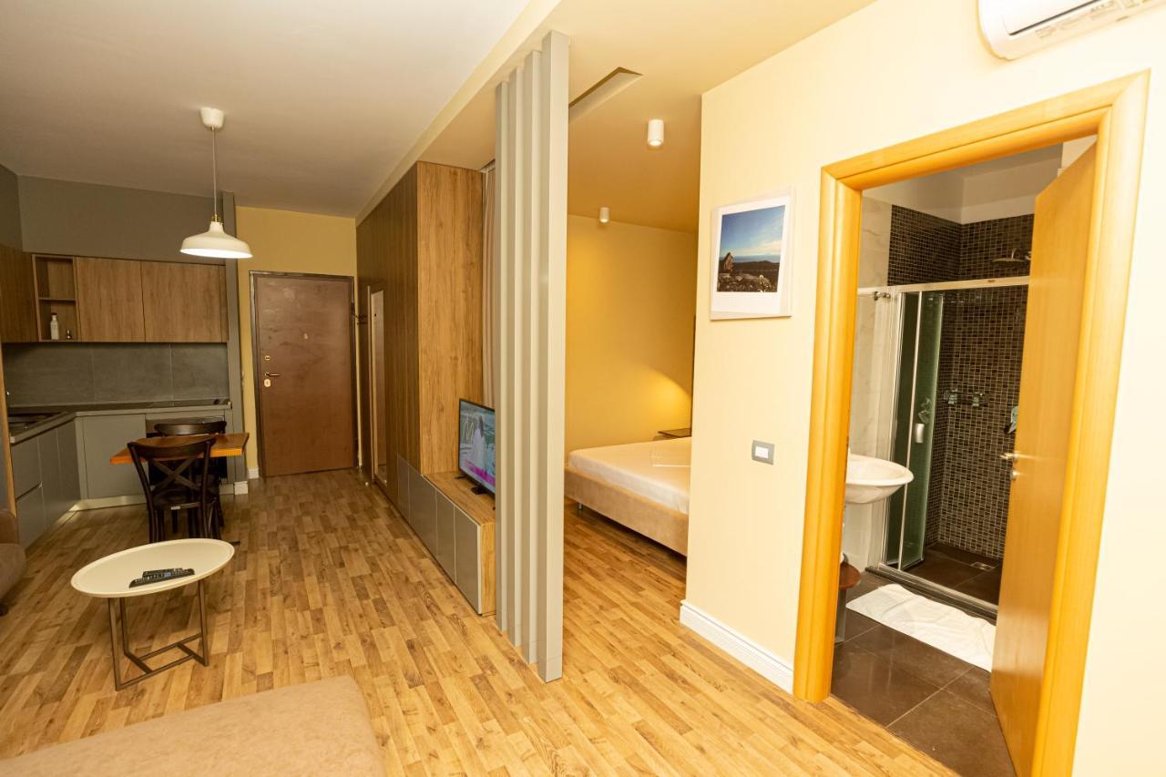 Porta Apartament Вльора Екстер'єр фото