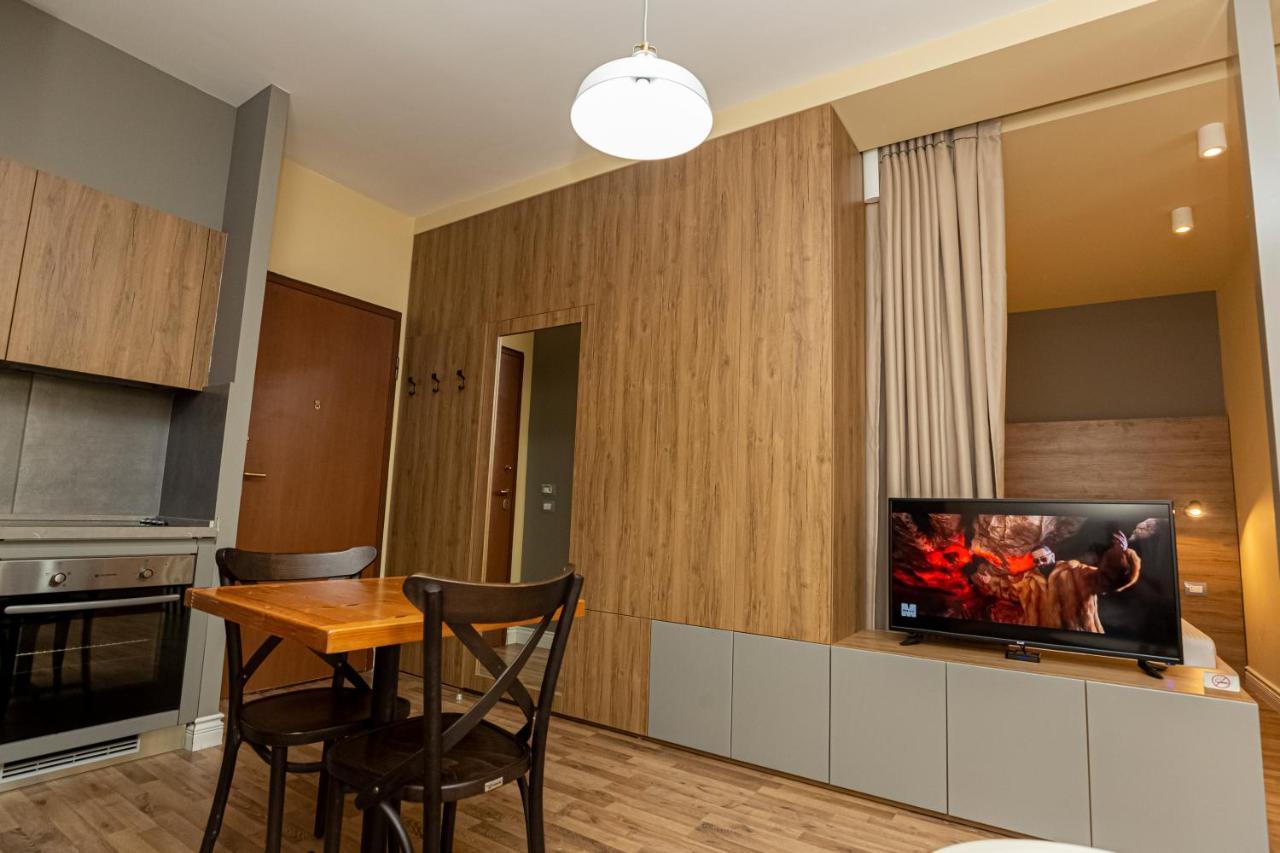 Porta Apartament Вльора Екстер'єр фото