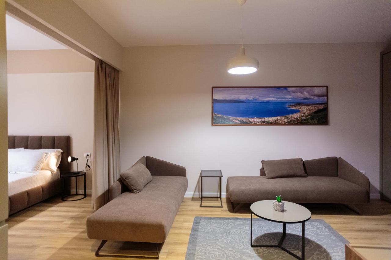 Porta Apartament Вльора Екстер'єр фото