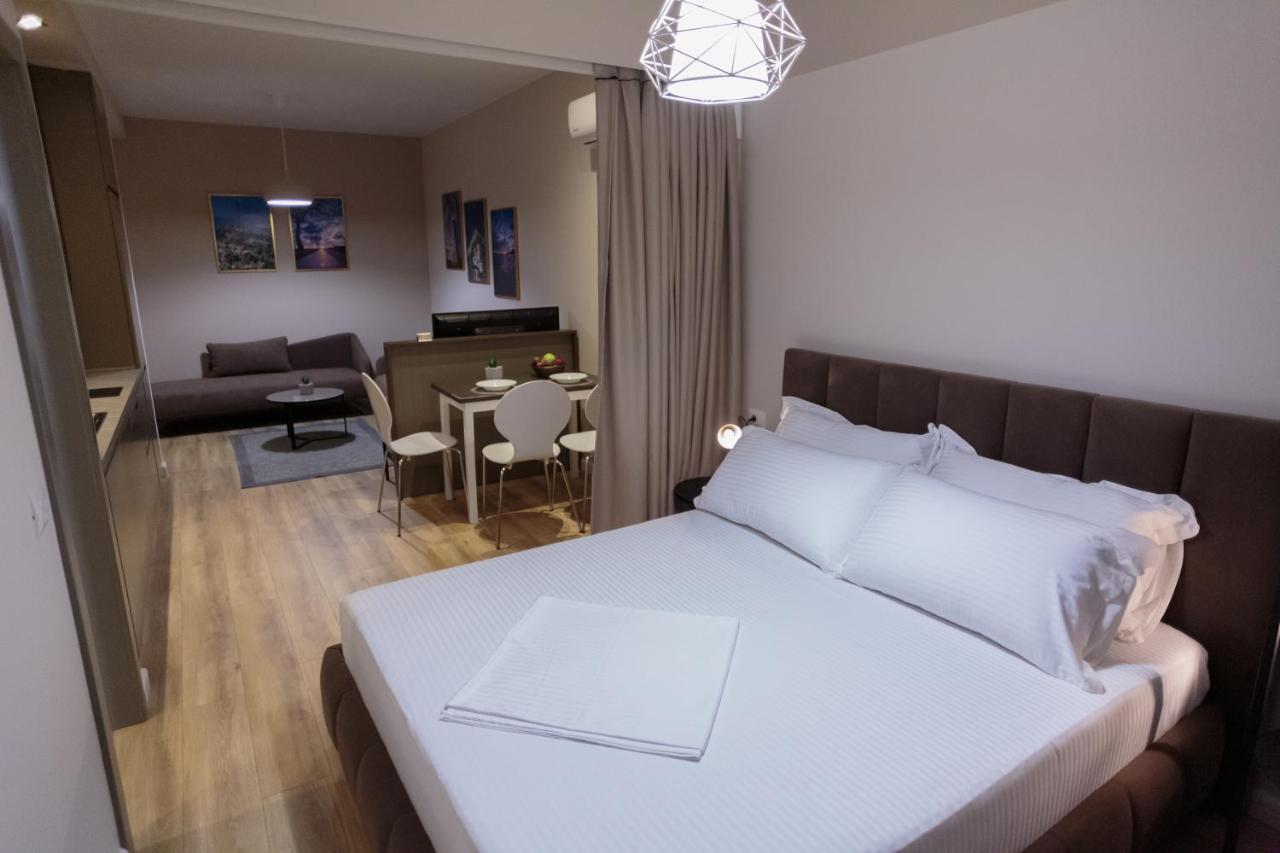 Porta Apartament Вльора Екстер'єр фото