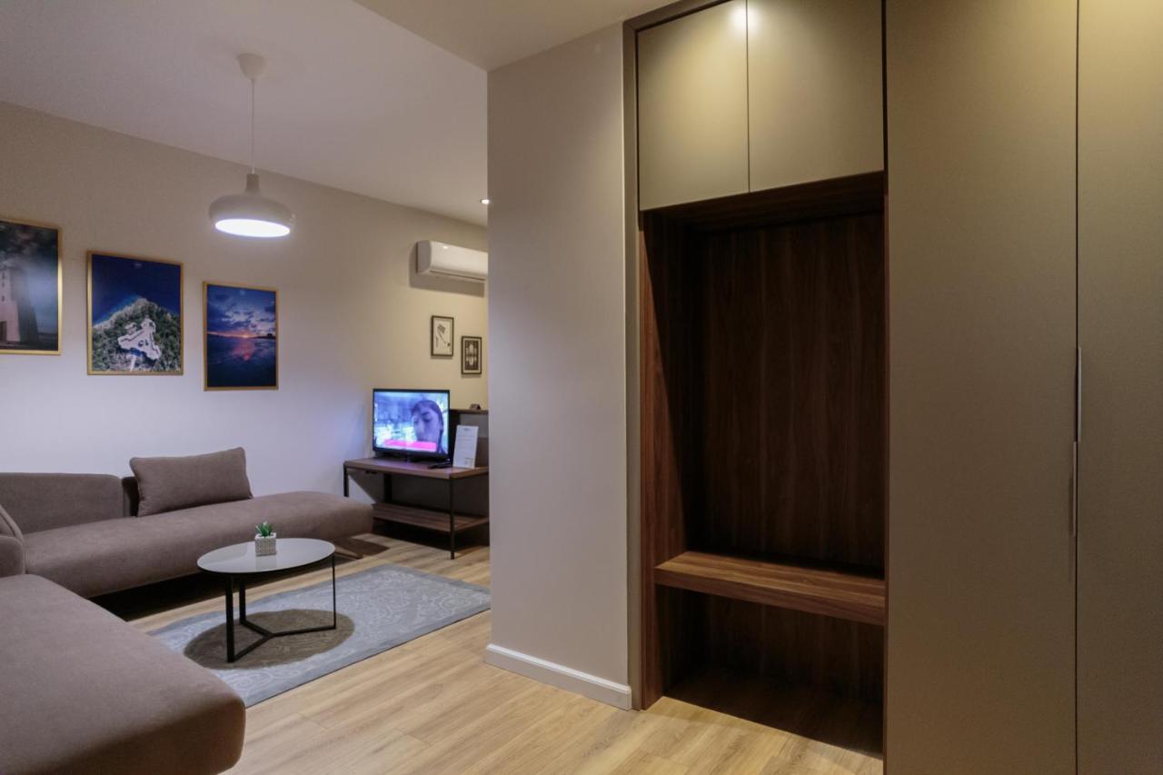 Porta Apartament Вльора Екстер'єр фото