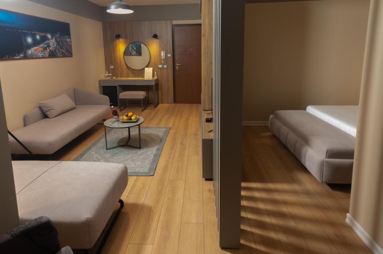 Porta Apartament Вльора Екстер'єр фото