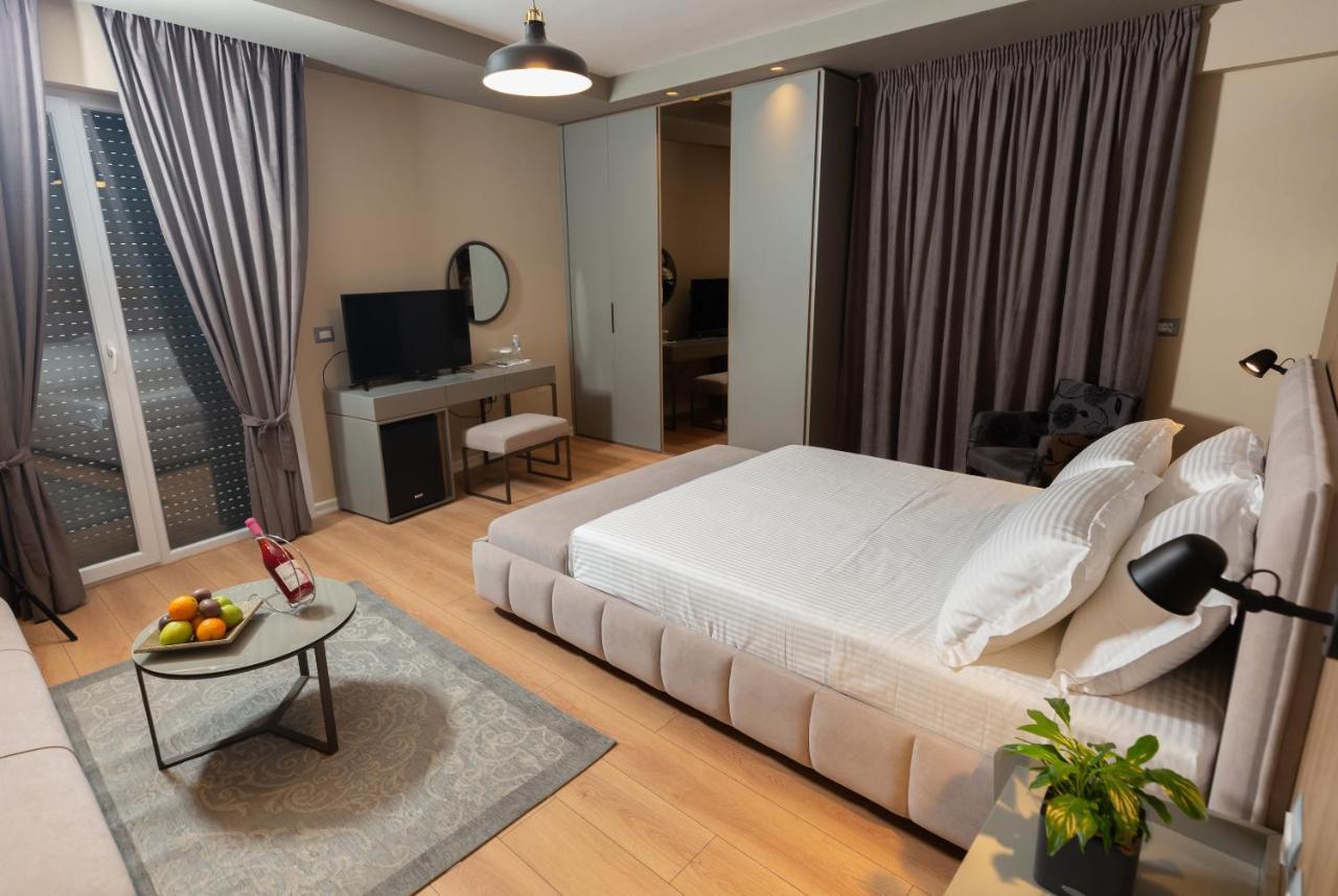 Porta Apartament Вльора Екстер'єр фото