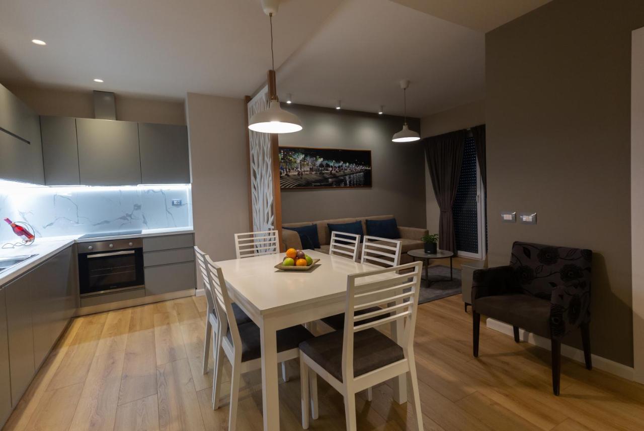 Porta Apartament Вльора Екстер'єр фото
